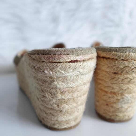 Jimmy Choo Tan Sparkly Gold Espadrille Platform Sandals - Picture 10 of 16